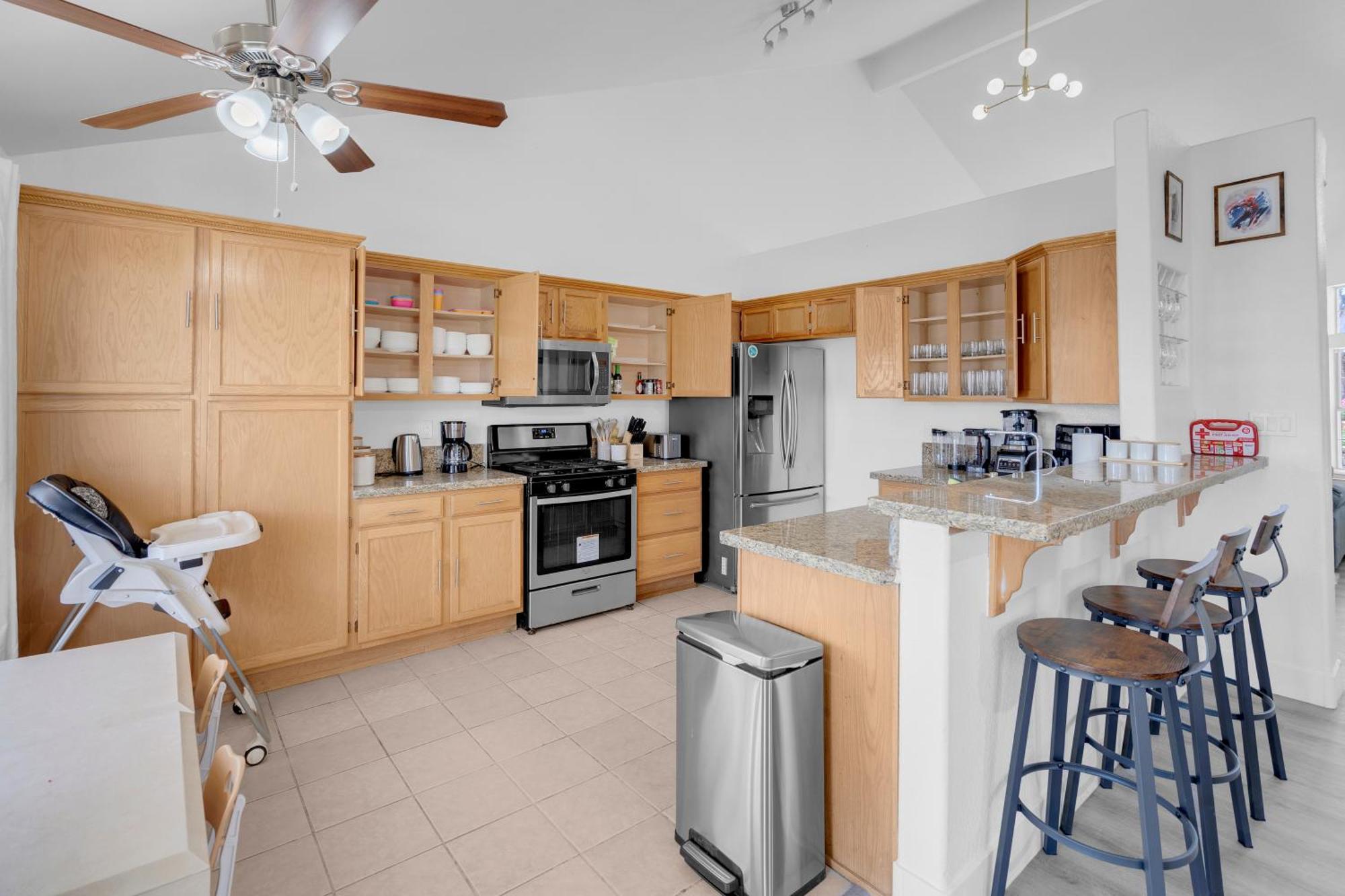 Villa 8br 5ba Superhero Retreat-king Beds, Bbq, Hammock, Firepit, Minigolf, Workspace *